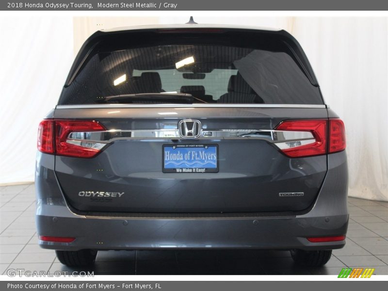 Modern Steel Metallic / Gray 2018 Honda Odyssey Touring