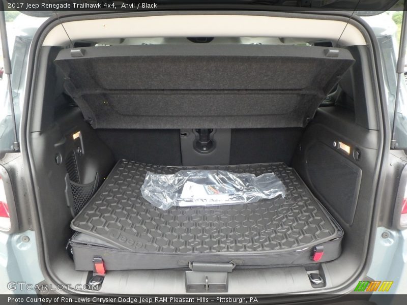 Anvil / Black 2017 Jeep Renegade Trailhawk 4x4