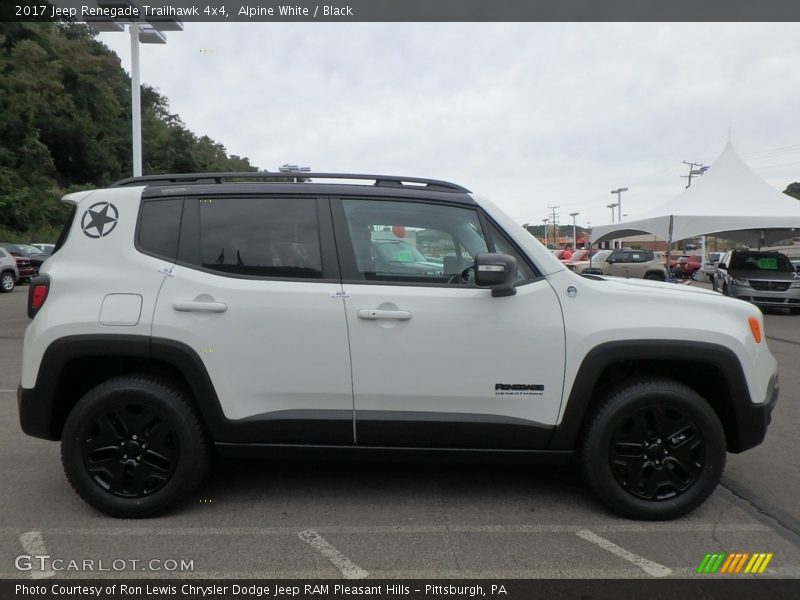 Alpine White / Black 2017 Jeep Renegade Trailhawk 4x4