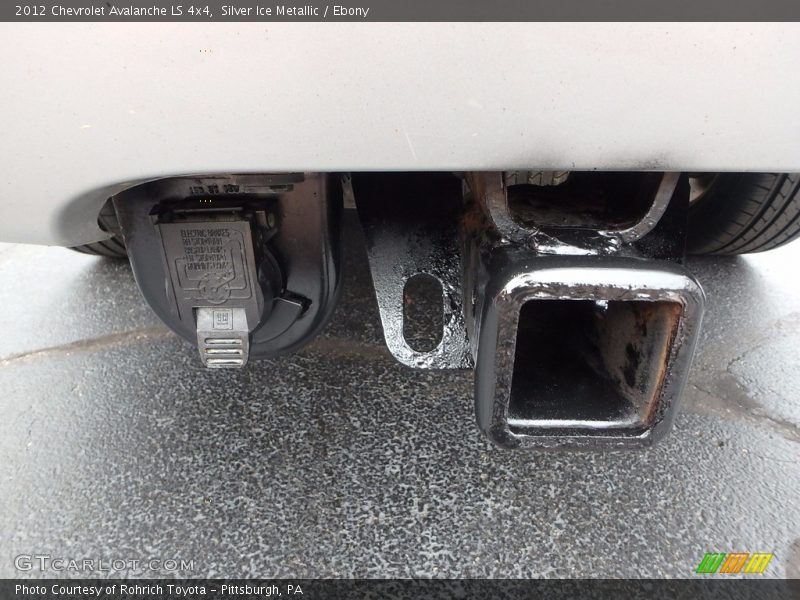 Silver Ice Metallic / Ebony 2012 Chevrolet Avalanche LS 4x4