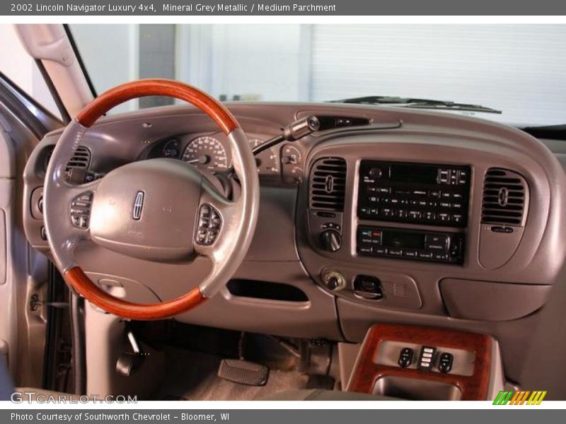 Mineral Grey Metallic / Medium Parchment 2002 Lincoln Navigator Luxury 4x4