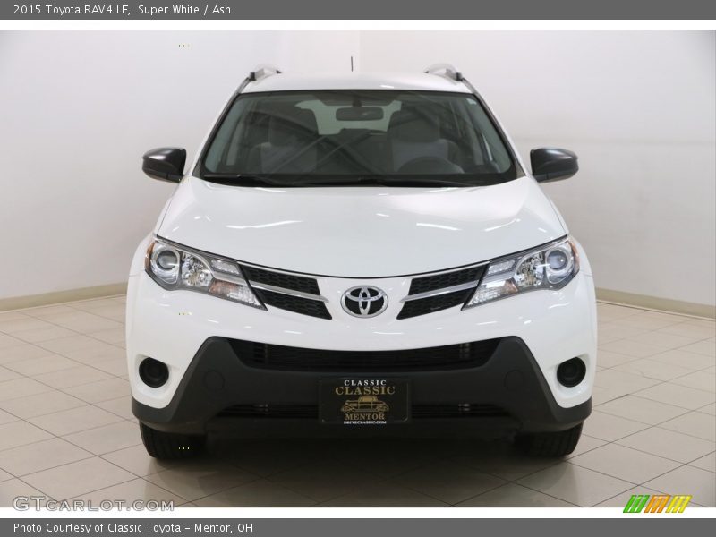 Super White / Ash 2015 Toyota RAV4 LE