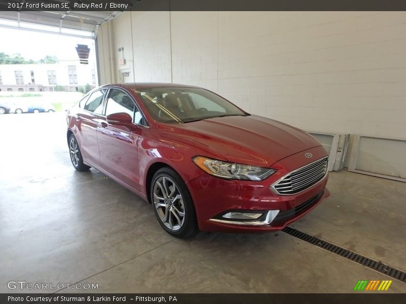 Ruby Red / Ebony 2017 Ford Fusion SE