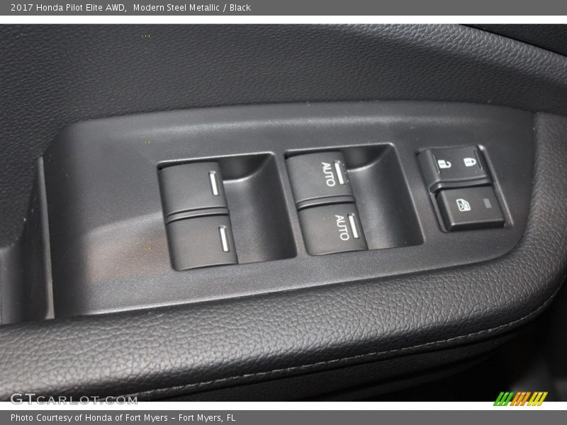 Modern Steel Metallic / Black 2017 Honda Pilot Elite AWD