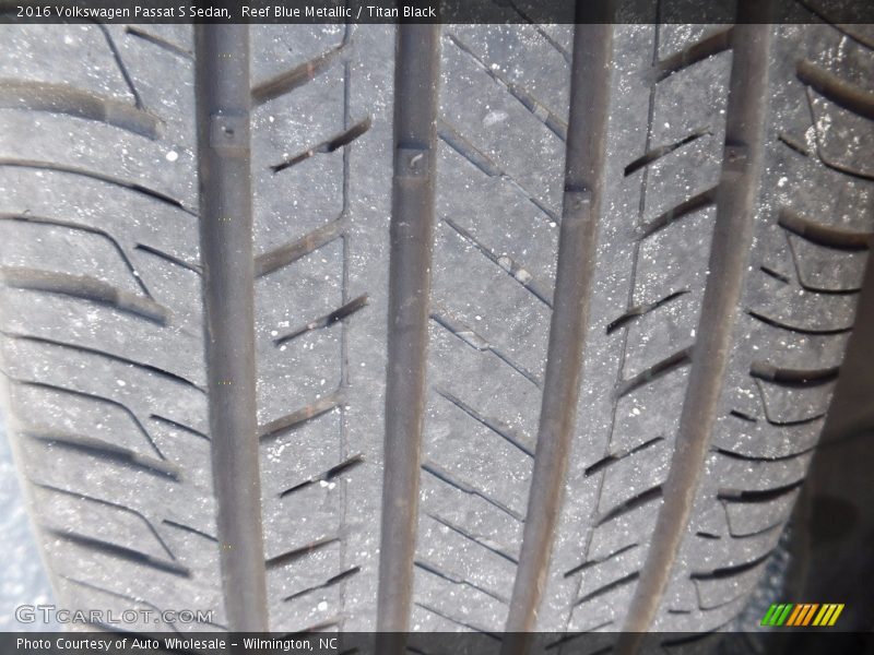 Reef Blue Metallic / Titan Black 2016 Volkswagen Passat S Sedan