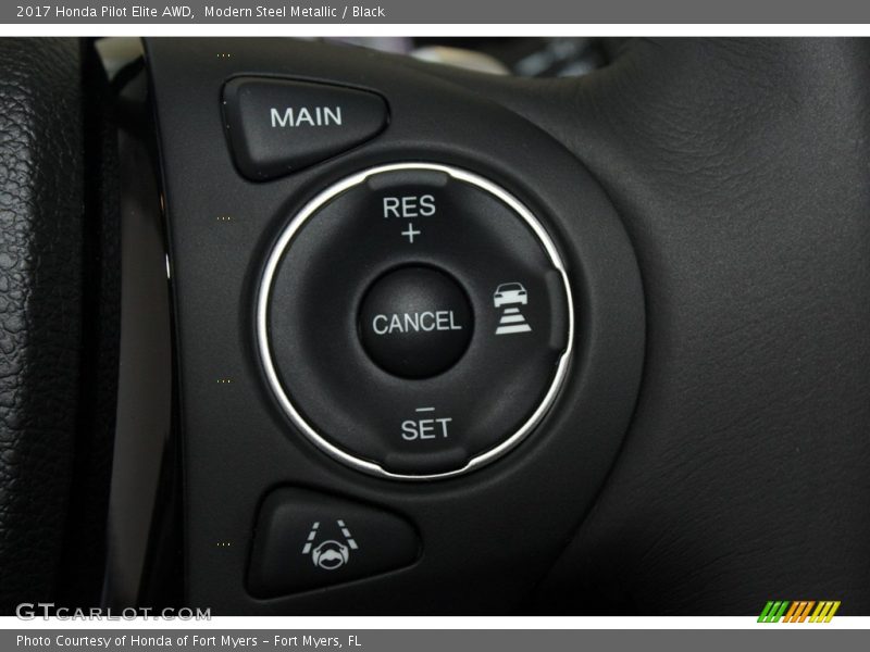 Modern Steel Metallic / Black 2017 Honda Pilot Elite AWD