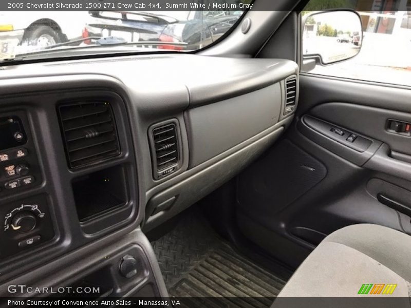 Summit White / Medium Gray 2005 Chevrolet Silverado 1500 Z71 Crew Cab 4x4