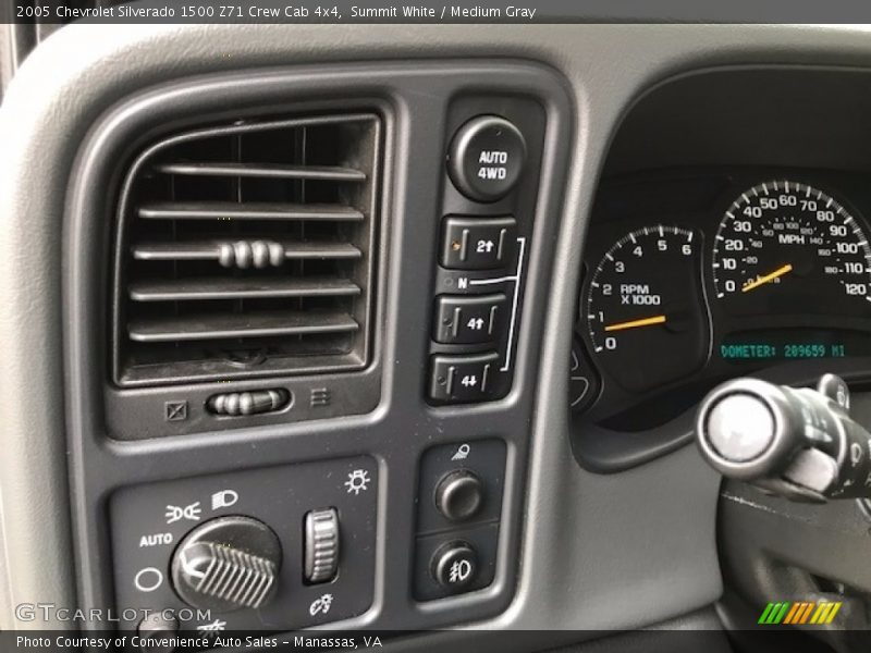 Summit White / Medium Gray 2005 Chevrolet Silverado 1500 Z71 Crew Cab 4x4