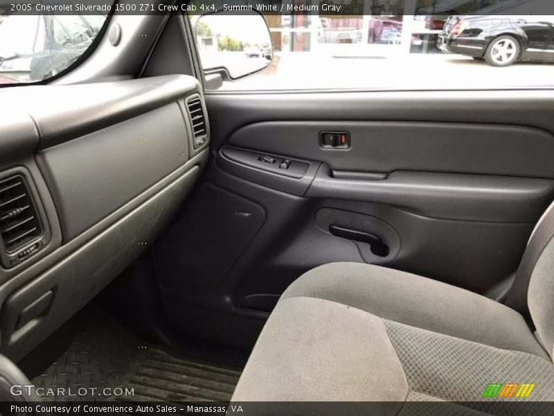Summit White / Medium Gray 2005 Chevrolet Silverado 1500 Z71 Crew Cab 4x4