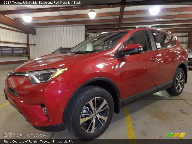 Front 3/4 View of 2017 RAV4 XLE