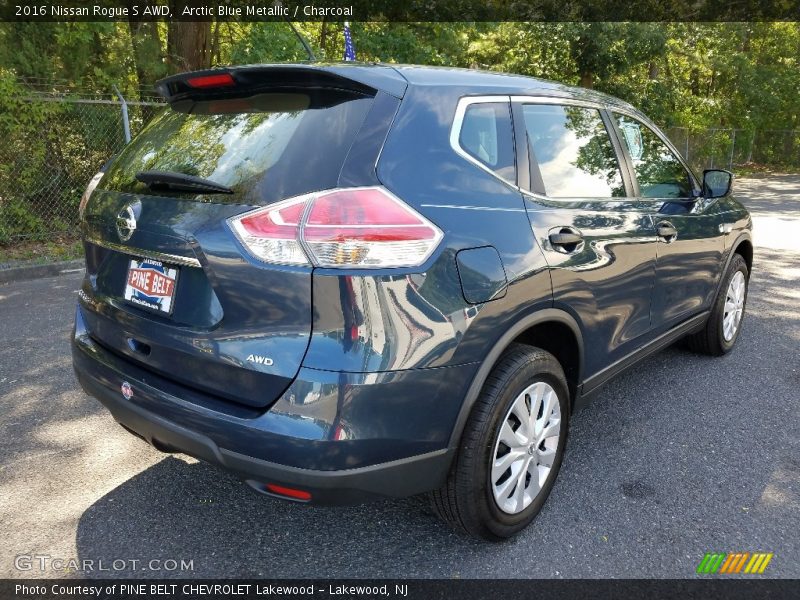 Arctic Blue Metallic / Charcoal 2016 Nissan Rogue S AWD