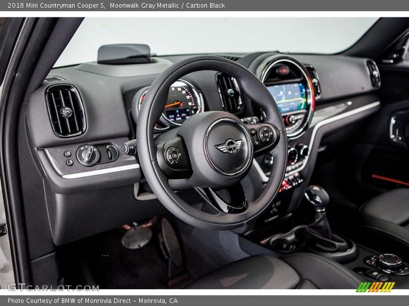 Moonwalk Gray Metallic / Carbon Black 2018 Mini Countryman Cooper S