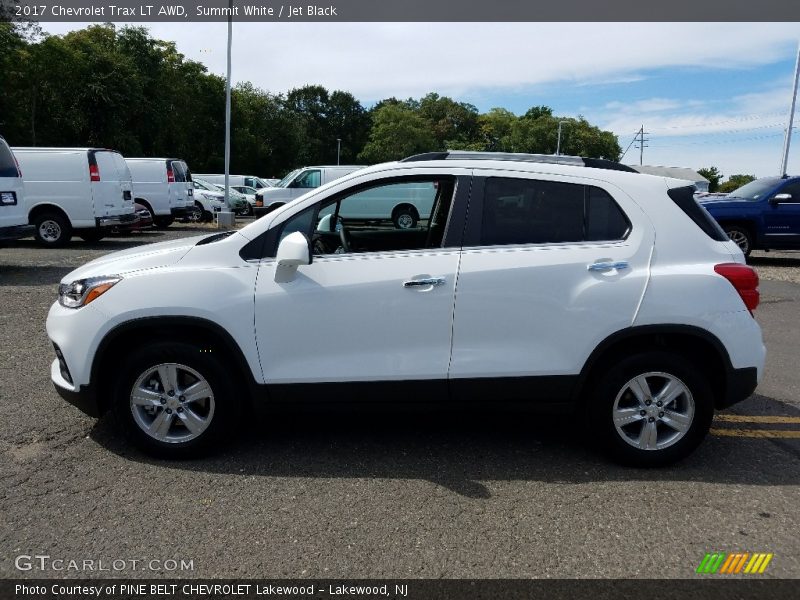 Summit White / Jet Black 2017 Chevrolet Trax LT AWD