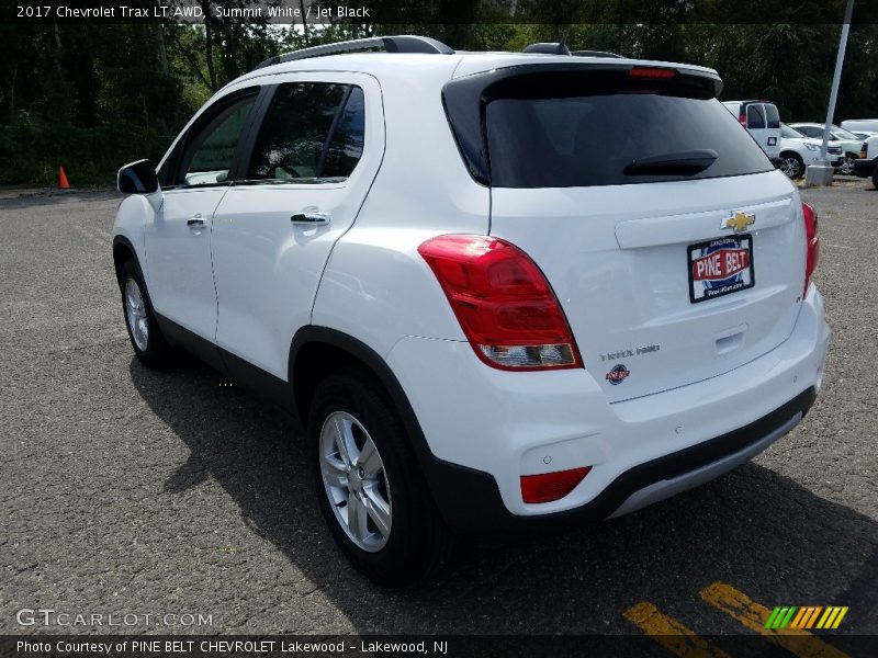 Summit White / Jet Black 2017 Chevrolet Trax LT AWD