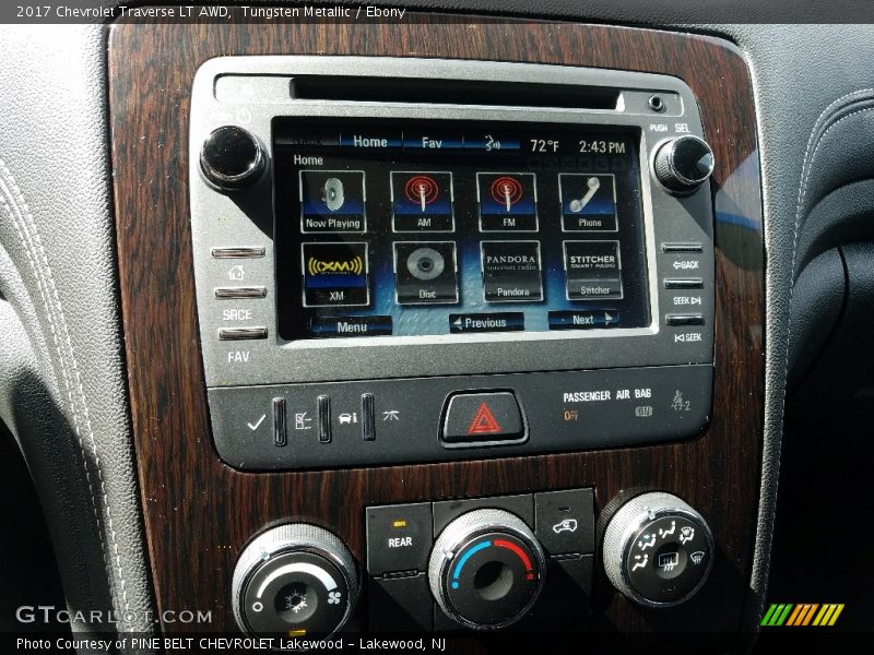Tungsten Metallic / Ebony 2017 Chevrolet Traverse LT AWD