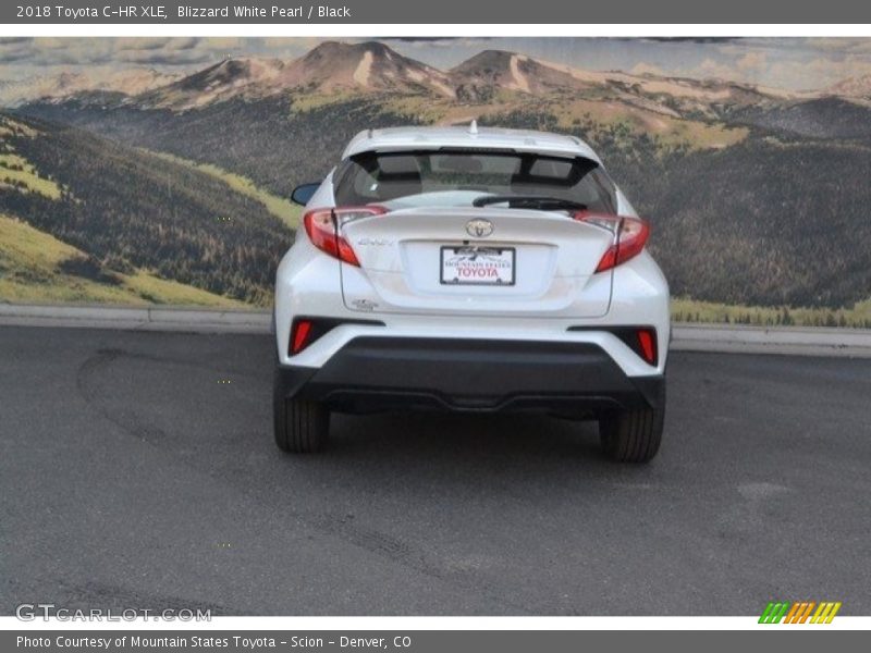 Blizzard White Pearl / Black 2018 Toyota C-HR XLE