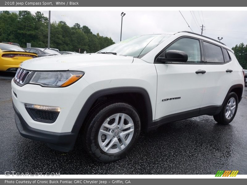 White / Black 2018 Jeep Compass Sport