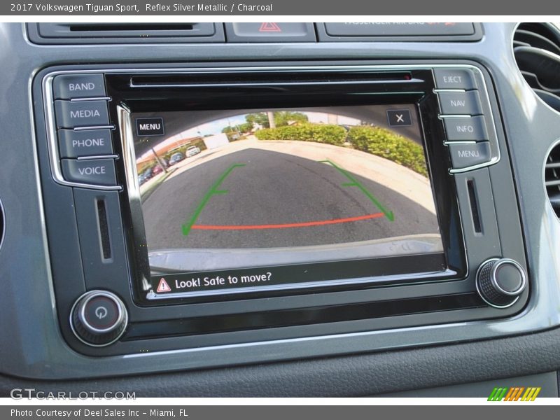 Controls of 2017 Tiguan Sport
