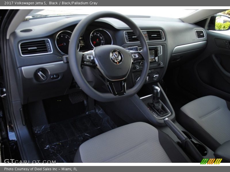 Black / Black/Palladium Gray 2017 Volkswagen Jetta S