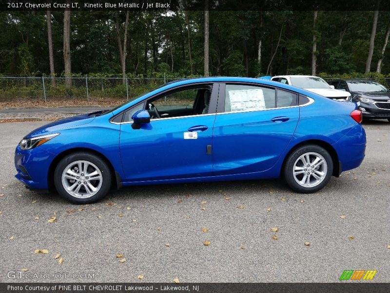 Kinetic Blue Metallic / Jet Black 2017 Chevrolet Cruze LT
