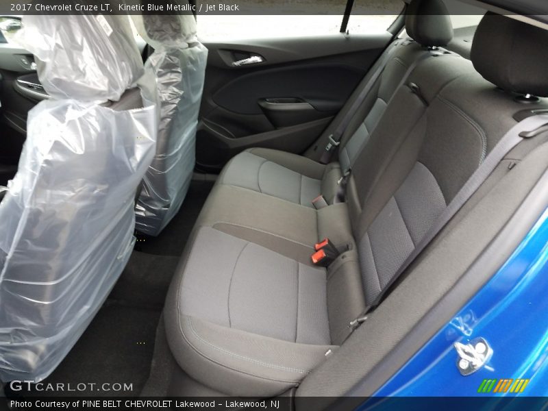 Kinetic Blue Metallic / Jet Black 2017 Chevrolet Cruze LT