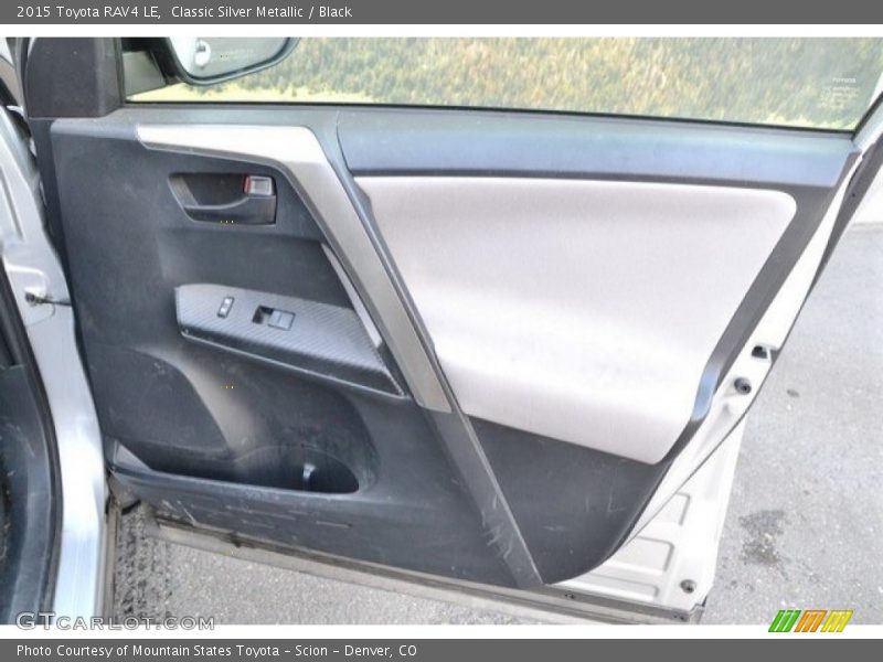 Classic Silver Metallic / Black 2015 Toyota RAV4 LE
