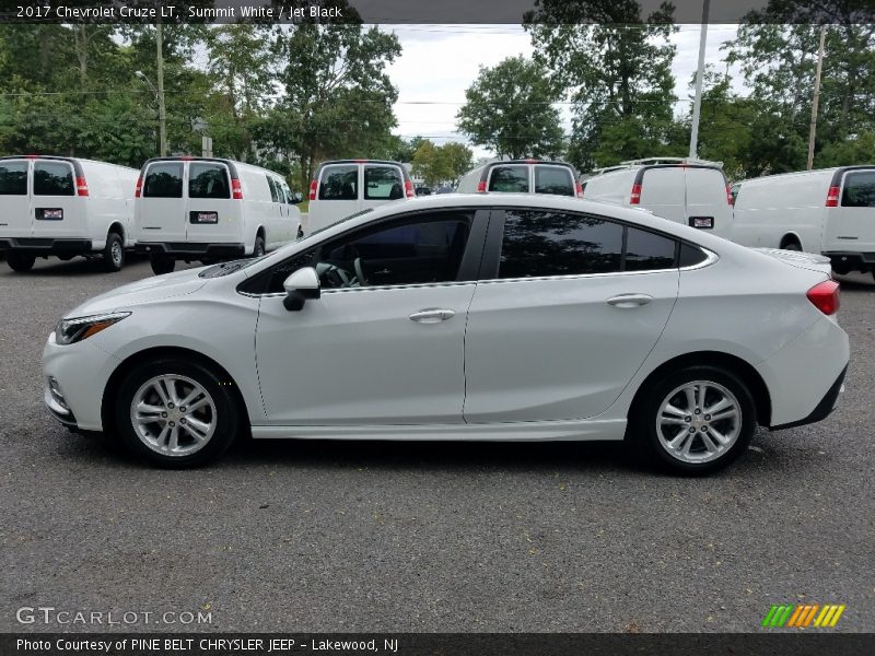 Summit White / Jet Black 2017 Chevrolet Cruze LT