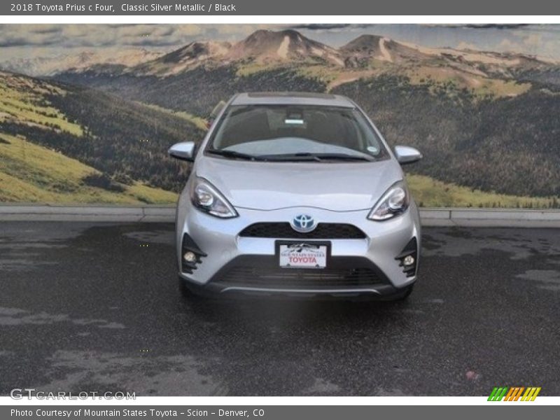 Classic Silver Metallic / Black 2018 Toyota Prius c Four