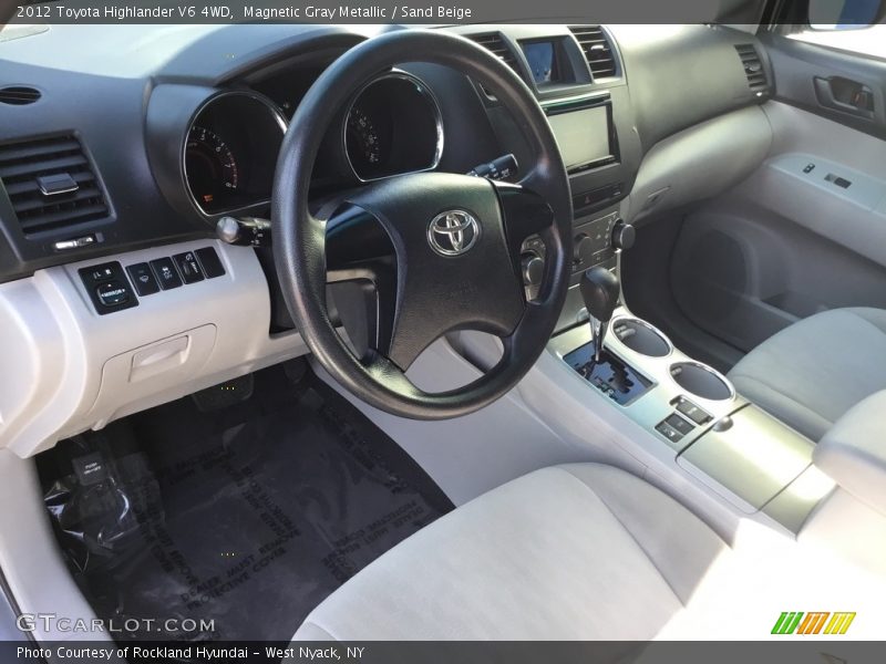 Magnetic Gray Metallic / Sand Beige 2012 Toyota Highlander V6 4WD