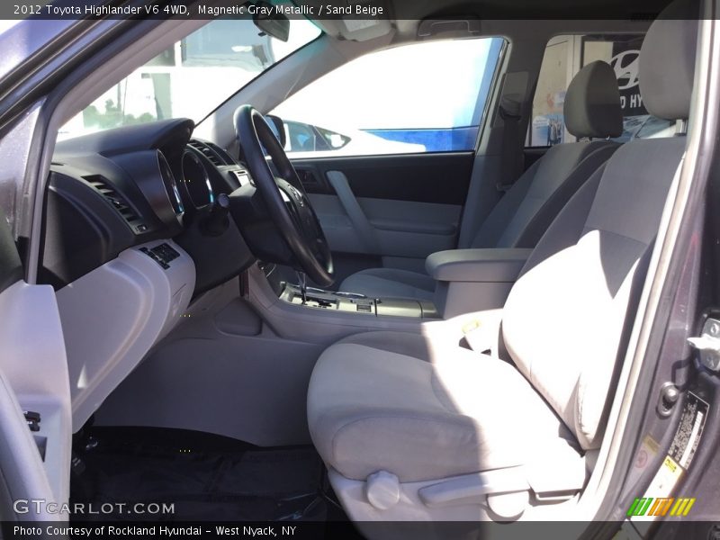 Magnetic Gray Metallic / Sand Beige 2012 Toyota Highlander V6 4WD