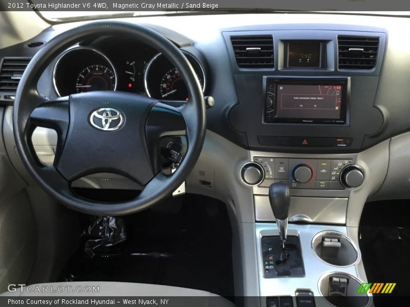 Magnetic Gray Metallic / Sand Beige 2012 Toyota Highlander V6 4WD