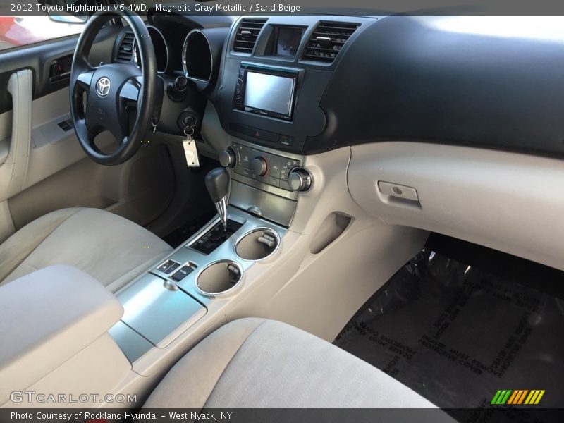Magnetic Gray Metallic / Sand Beige 2012 Toyota Highlander V6 4WD