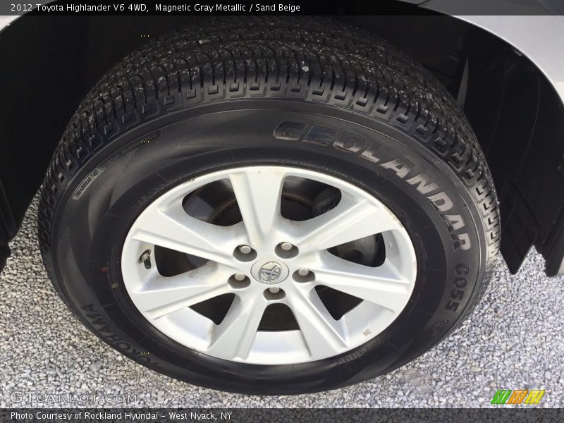 Magnetic Gray Metallic / Sand Beige 2012 Toyota Highlander V6 4WD
