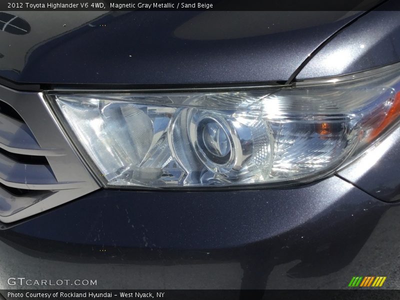 Magnetic Gray Metallic / Sand Beige 2012 Toyota Highlander V6 4WD