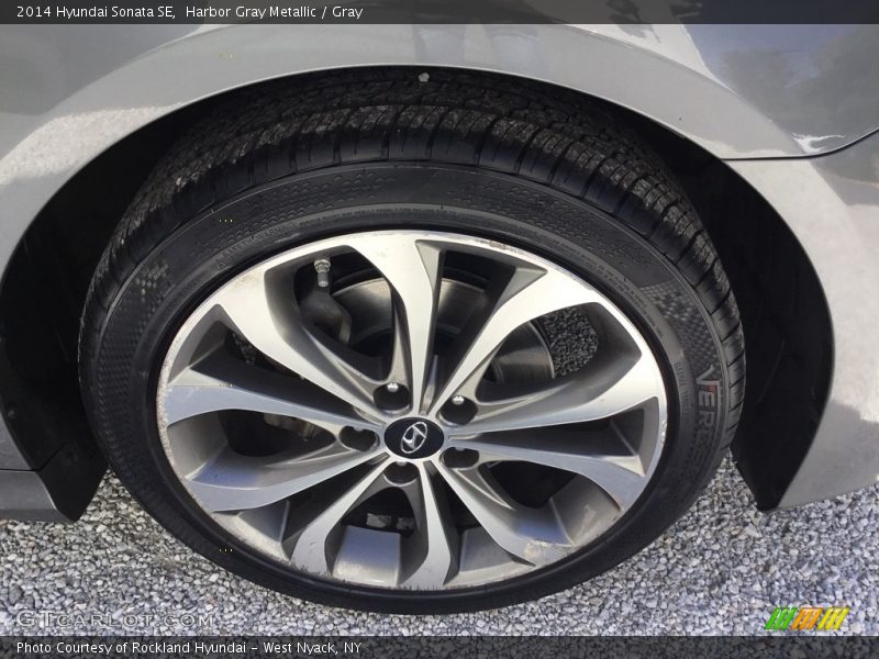 Harbor Gray Metallic / Gray 2014 Hyundai Sonata SE