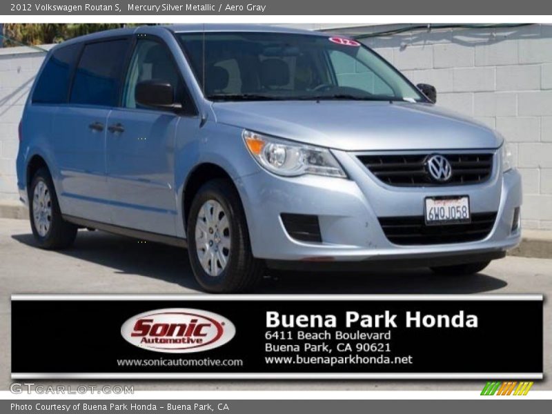 Mercury Silver Metallic / Aero Gray 2012 Volkswagen Routan S