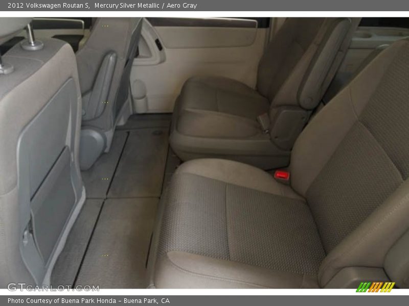Mercury Silver Metallic / Aero Gray 2012 Volkswagen Routan S