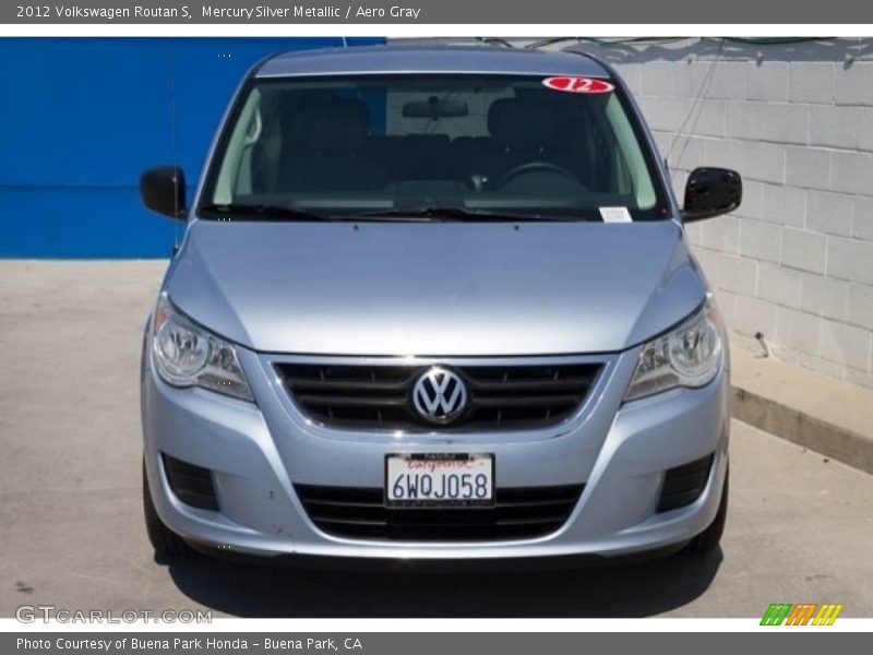 Mercury Silver Metallic / Aero Gray 2012 Volkswagen Routan S