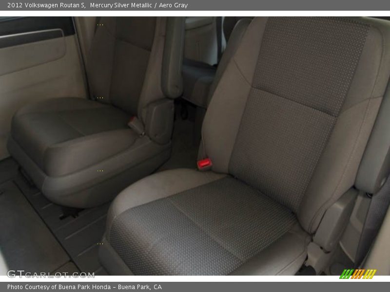 Mercury Silver Metallic / Aero Gray 2012 Volkswagen Routan S