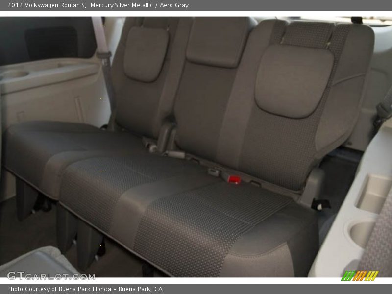 Mercury Silver Metallic / Aero Gray 2012 Volkswagen Routan S