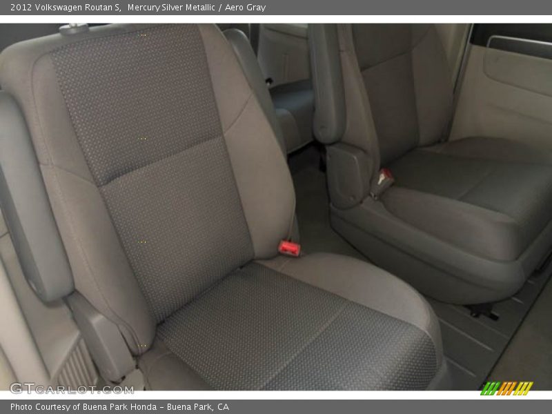 Mercury Silver Metallic / Aero Gray 2012 Volkswagen Routan S