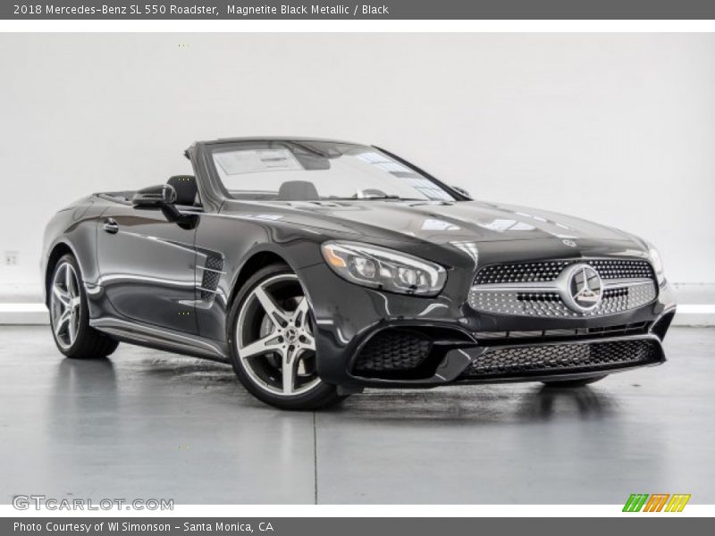 Front 3/4 View of 2018 SL 550 Roadster