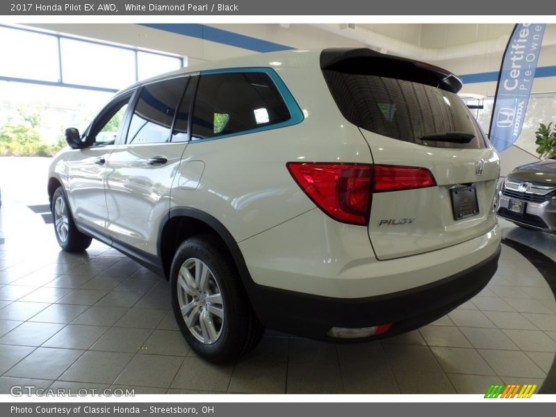 White Diamond Pearl / Black 2017 Honda Pilot EX AWD