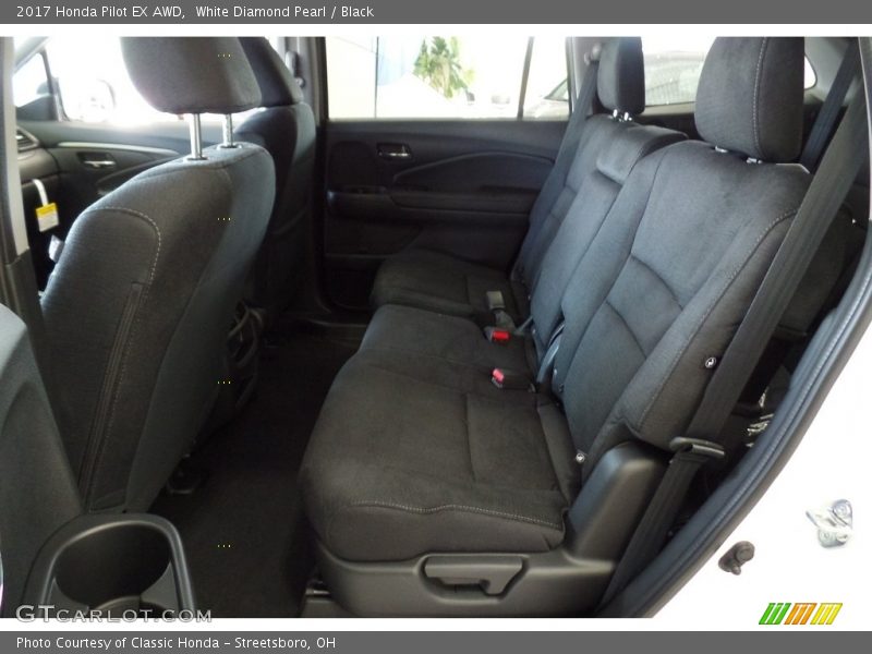 White Diamond Pearl / Black 2017 Honda Pilot EX AWD