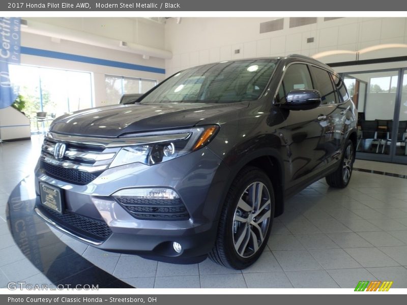 Modern Steel Metallic / Black 2017 Honda Pilot Elite AWD