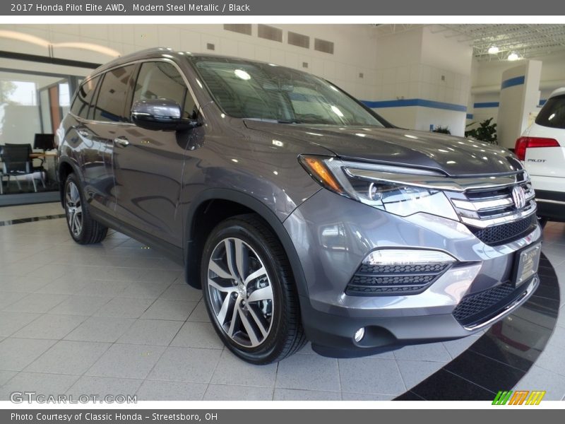 Modern Steel Metallic / Black 2017 Honda Pilot Elite AWD