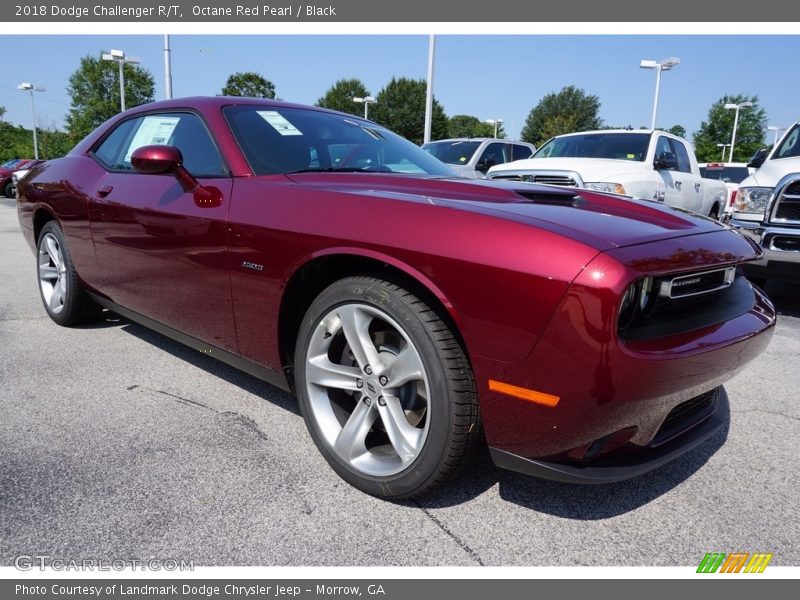 Front 3/4 View of 2018 Challenger R/T