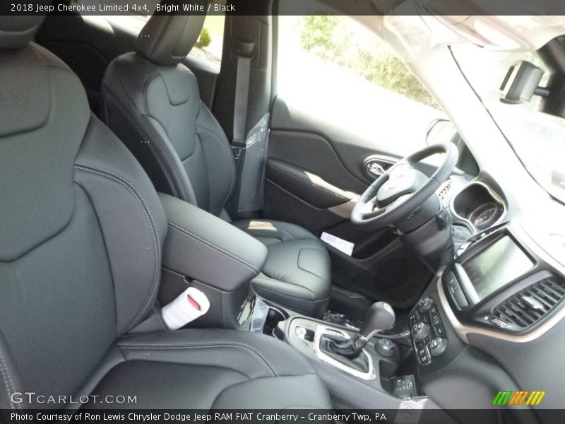 Bright White / Black 2018 Jeep Cherokee Limited 4x4