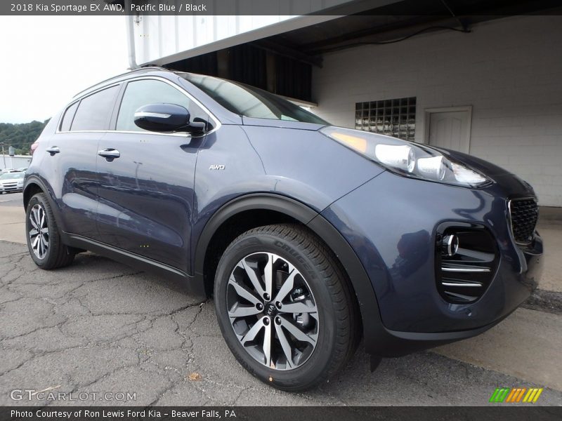 Front 3/4 View of 2018 Sportage EX AWD