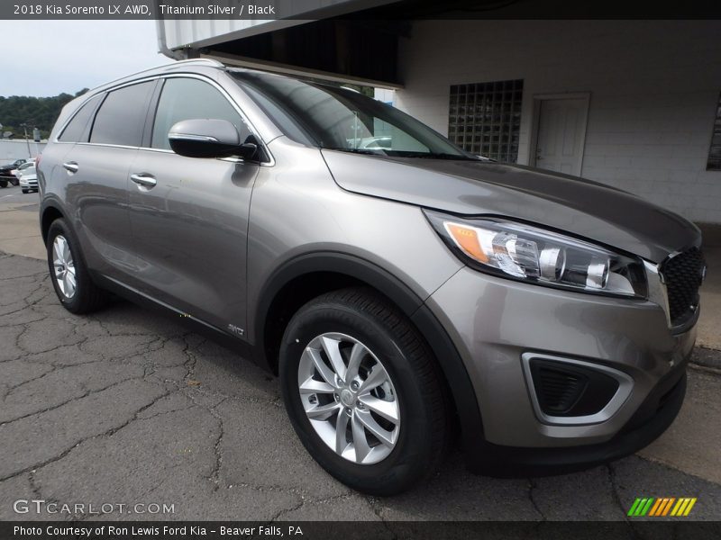 Titanium Silver / Black 2018 Kia Sorento LX AWD